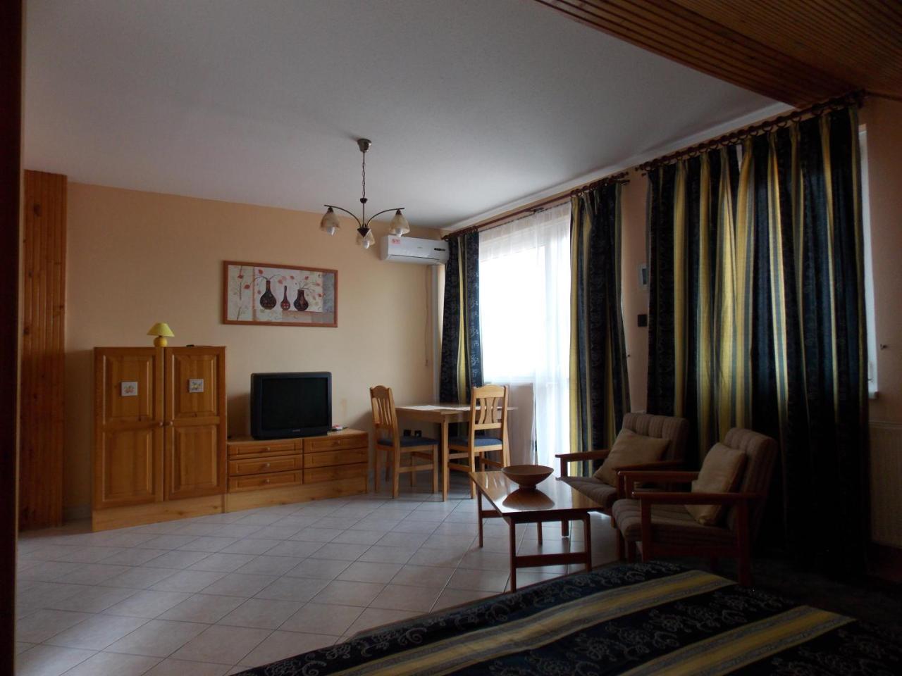 Heviz Therme Apartmenthaus Exteriör bild
