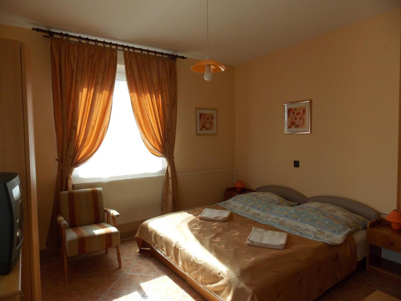 Heviz Therme Apartmenthaus Exteriör bild